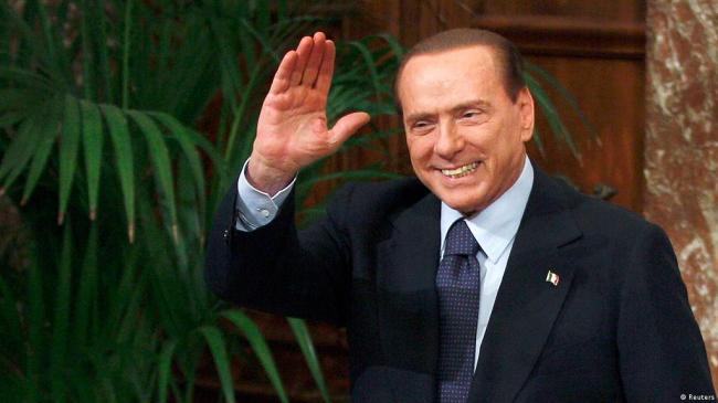 وفاة رئيس الوزراء الإيطالي الأسبق سيلفيو برلسكوني بعد صراع مع المرض